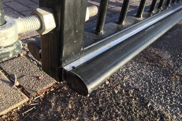 liverpool_school_safeguarding_gates_with_paxton_access_control_system