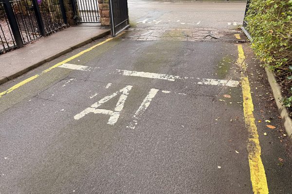 mere-uk-commercial-school-swing-gates-merseyside