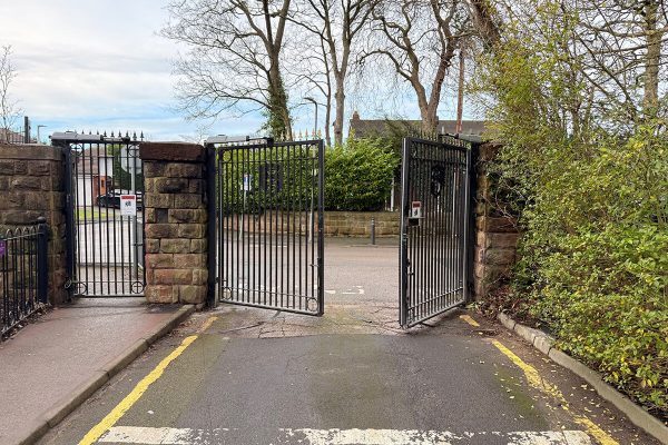 mere-uk-commercial-swing-gates-school-installation