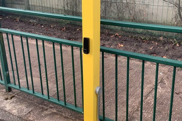 Integrated_School_Gate_Automation_System_with_Access_Control_and_Safety_Features