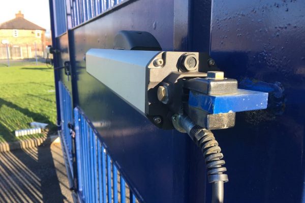 queens-park-primary-school-automatic-gates-st-helens
