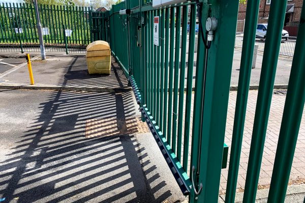 school-automatic-gates-st-helens-mere-uk school-automatic-gates-st-helens-mere-uk